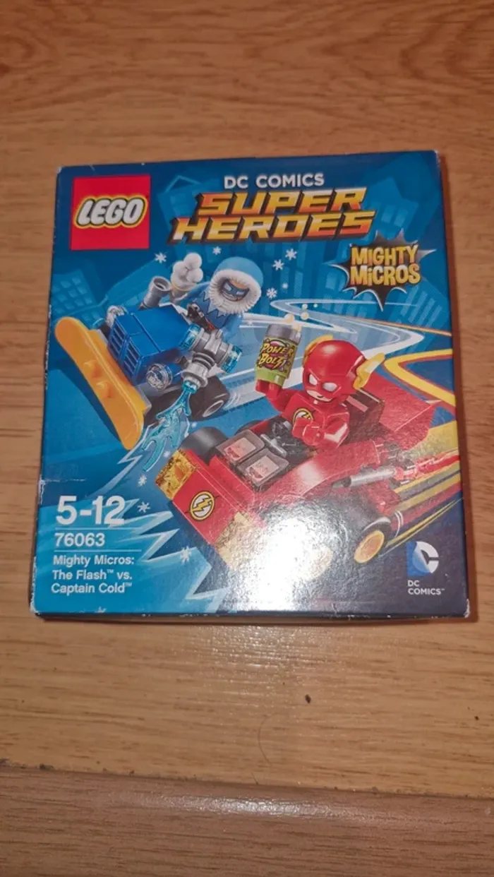 LEGO 76063 - Super Heroes   LEGO The FlashTM vs. Captain Co