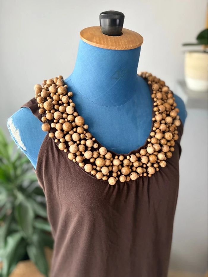 Robe Cacharel - marron - perles en bois sur le col - taille 38/40 - photo numéro 2