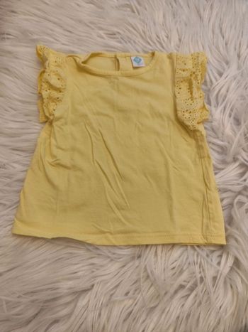 T shirt jaune avec dentelle