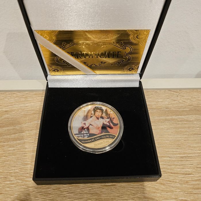 Pièce Bruce Lee plaqué or