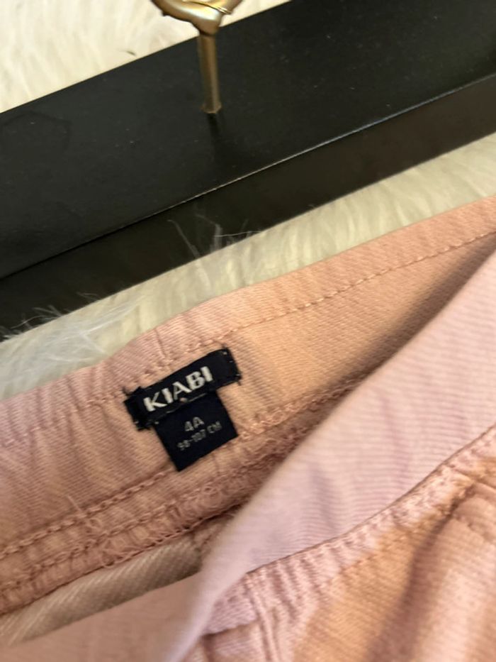Très beau jeeging rose 🥰 taille 4 ans kiabi - photo numéro 3