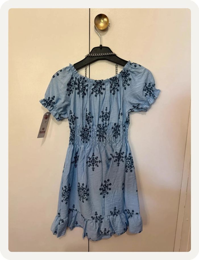 Robe bleue à détails bleus - photo numéro 2
