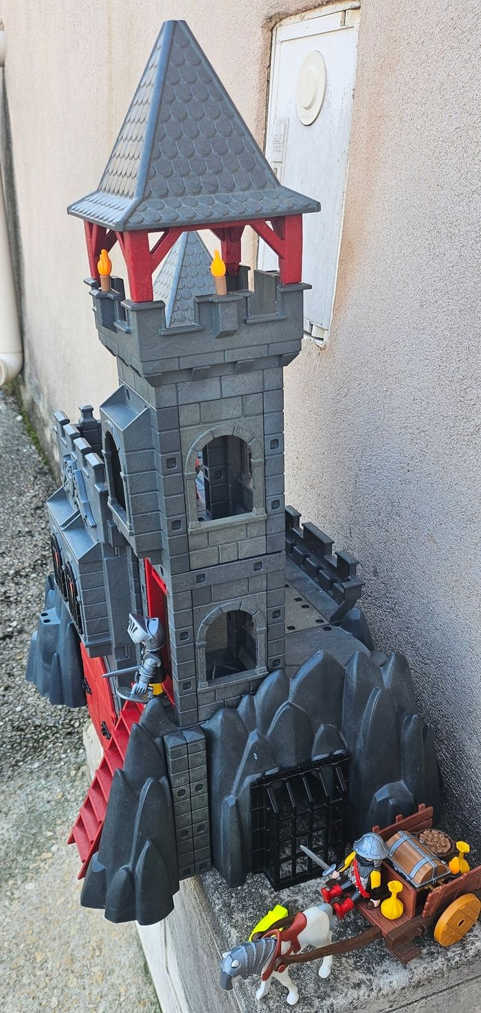 Châteaux playmobil chevalier - photo numéro 4