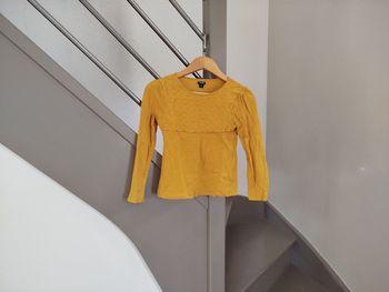 Tee-shirt moutarde 