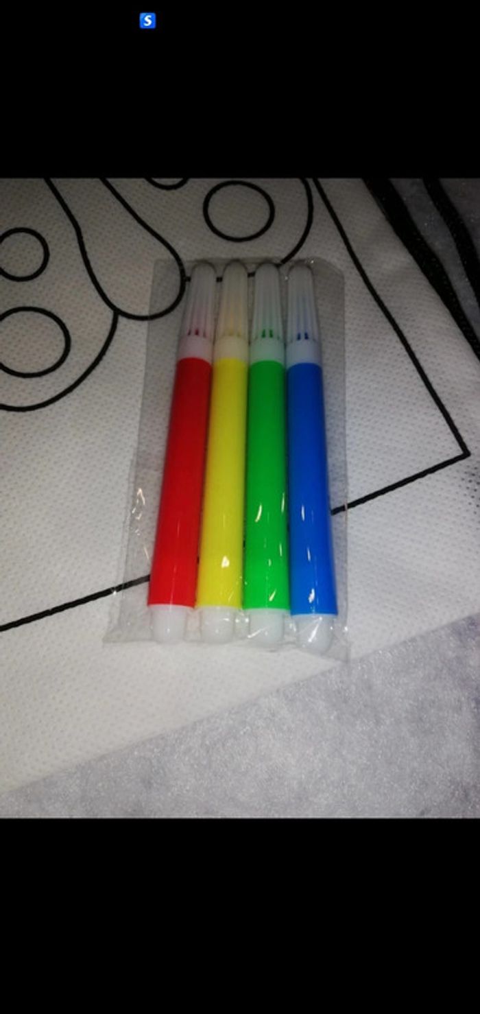 Petit sac à dos à colorier
4 petits feutres
Neuf - photo numéro 3