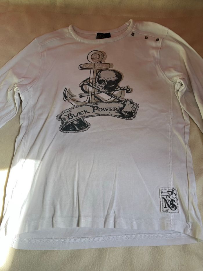 Pull tête de mort 12 anime - photo numéro 4