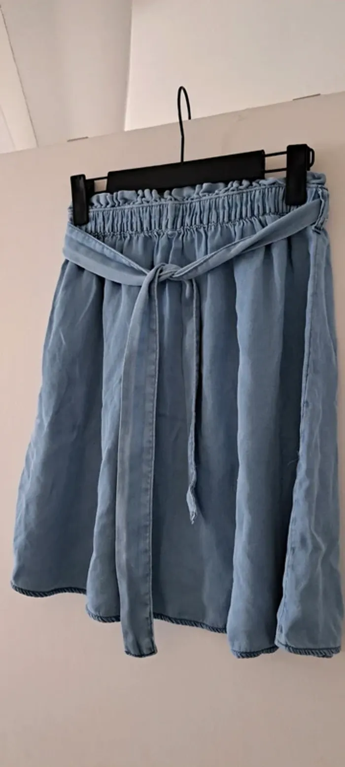 Jupe fluide,couleur jeans, Kiabi, taille S