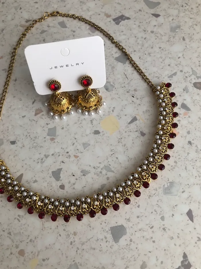 Très jolie parure bijoux  femme neuve idée cadeau