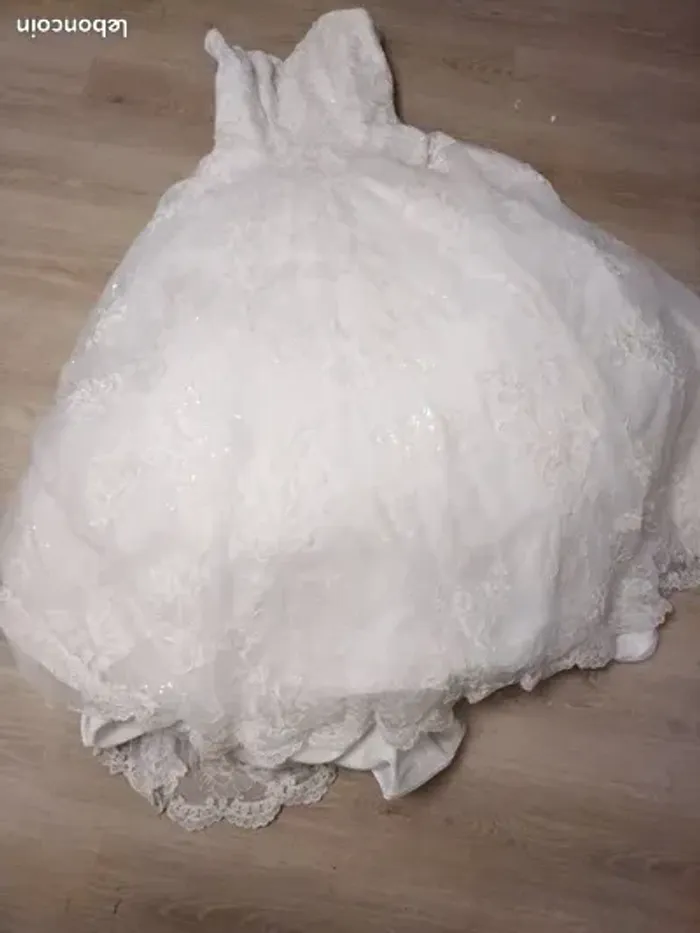 Robe de mariée T38 princesse avec bustier - photo numéro 6