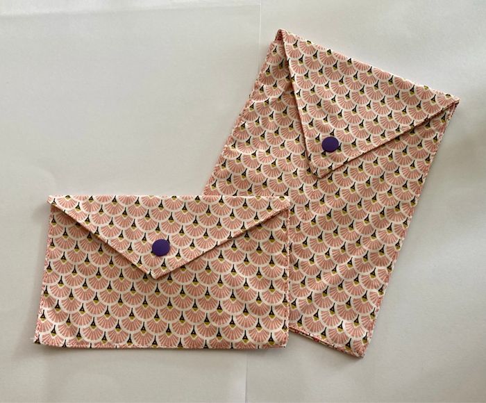Pochettes à savon, brosse à dent et dentifrice - photo numéro 3