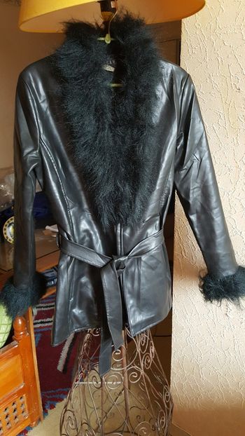 veste simili cuir avec fausse