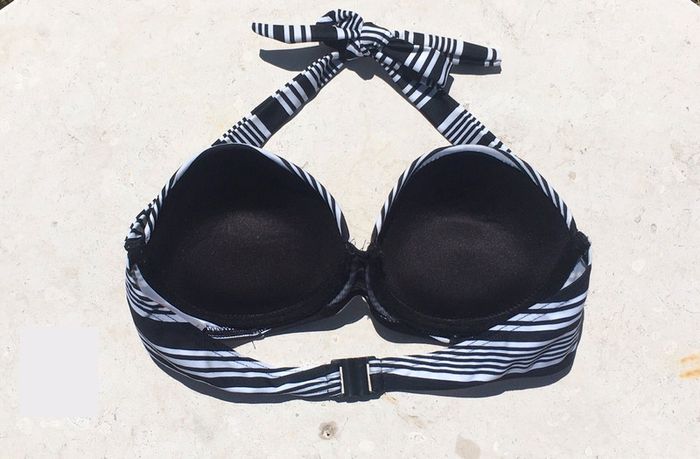 Haut de bikini rayé - photo numéro 2