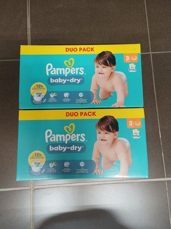 200 couches Pampers baby dry taille 3