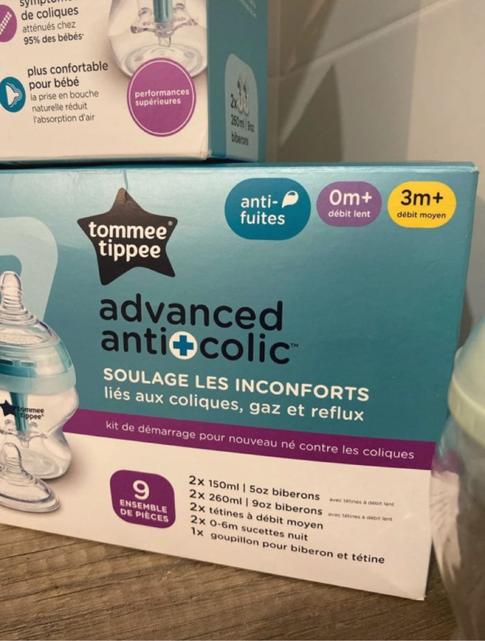 Lot Biberons Tommee Tippee anti colique advenced - photo numéro 2