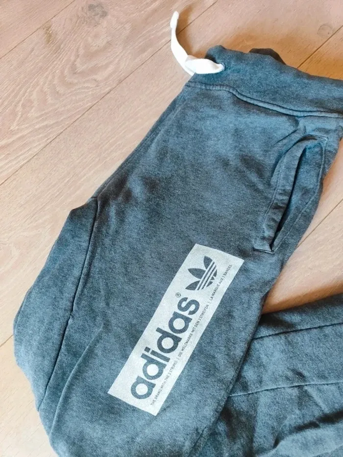 Jogging adidas