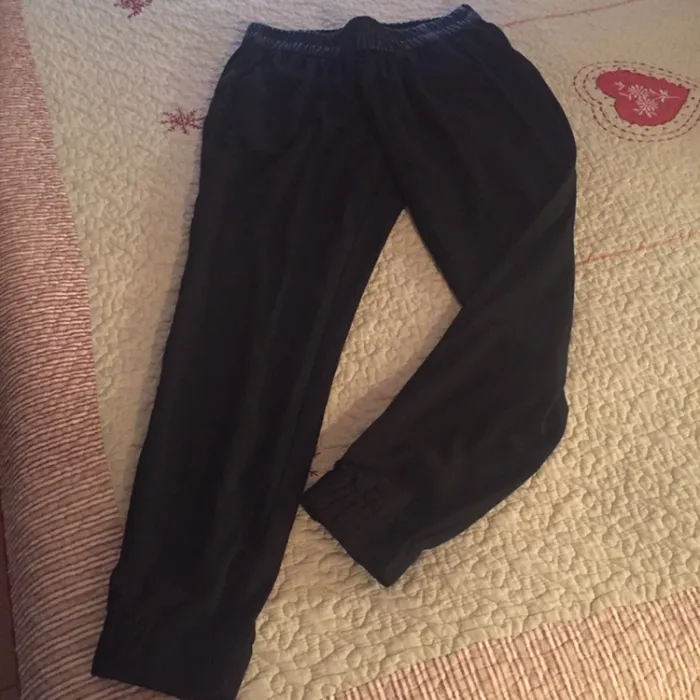 Pantalon noir carotte cache-cache taille 40