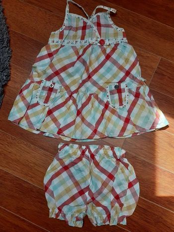 Robe à carreaux et sa culotte