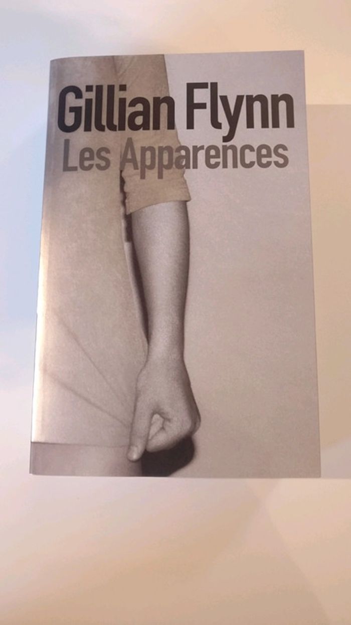 Les Apparences de Gillian Flynn