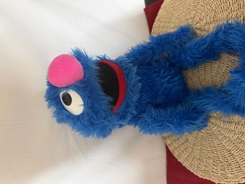 Peluche Poupée à la Main Grover 73 cm - Sesame Street