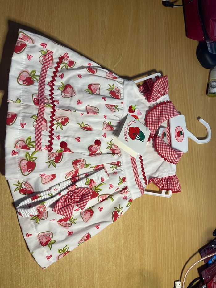 Robe fraise + bandeau  bébé fille 0/3 mois