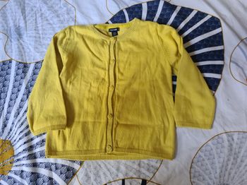 Gilets.  Jaune.  Kiabi. 18 mois 
