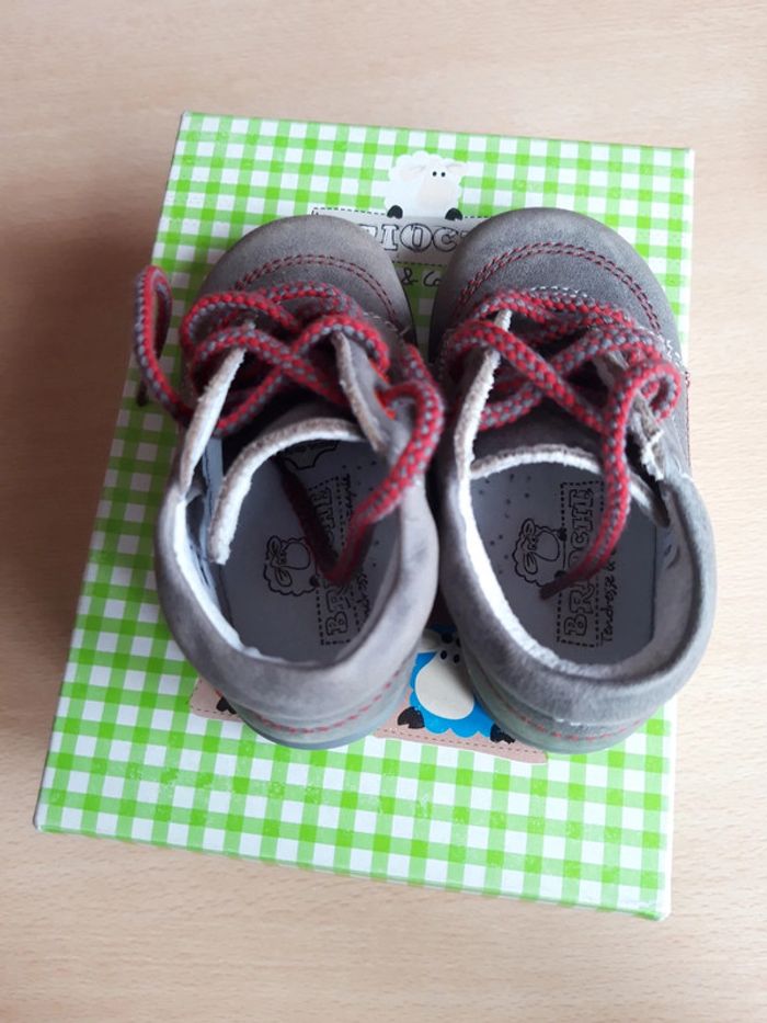 Bottines taille 19 - photo numéro 3