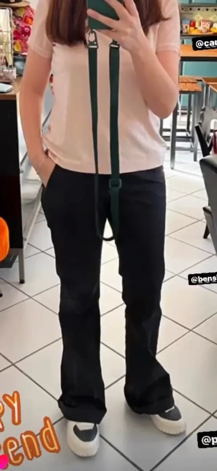 Pantalon noir - photo numéro 7
