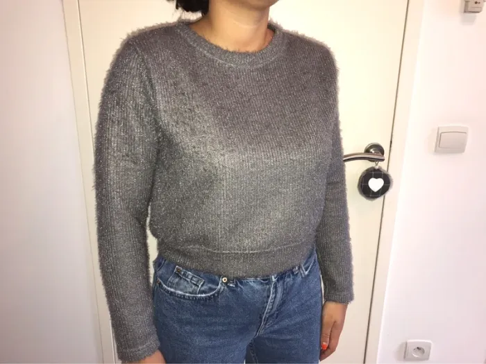 Pull gris à poils - photo numéro 4
