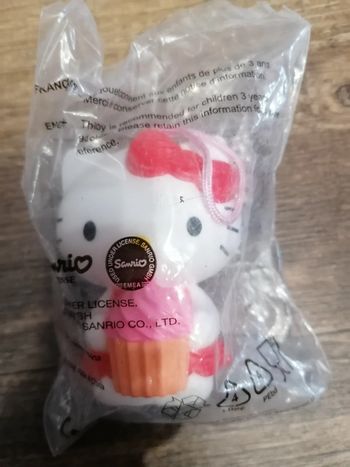Hello Kitty + bague Happy Meal