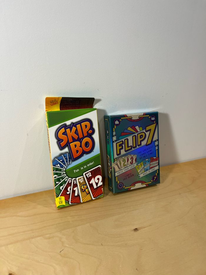Lot Flip 7 + UNO Skip Bo – neufs