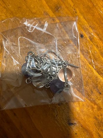 Boucles d’oreilles fleur de lotus et pierre