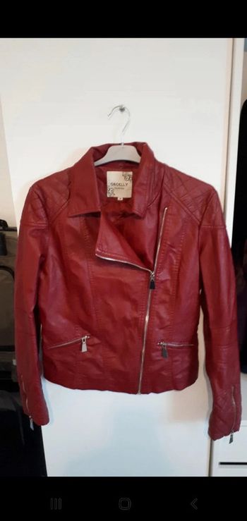 Veste bordeaux en simili cuir