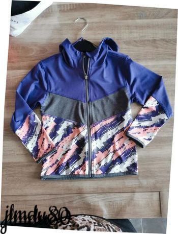 Veste sport 6 ans neuve