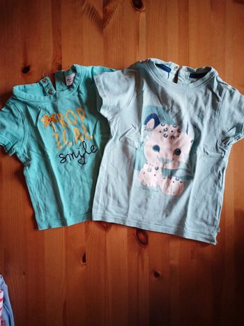 Lot de 2 tee-shirts manches courtes taille 1 an (12 mois)
