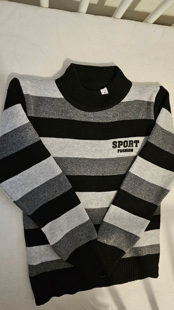 Lot 2 pull + 2 pantalons - photo numéro 2