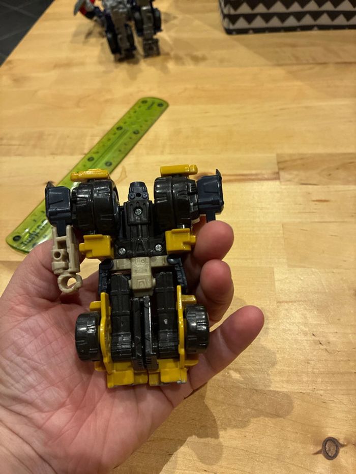 Voiture transformers energon strongarm Hasbro - photo numéro 4