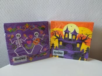 Lot de 2 paquets de serviettes en papier Halloween Renova neufs