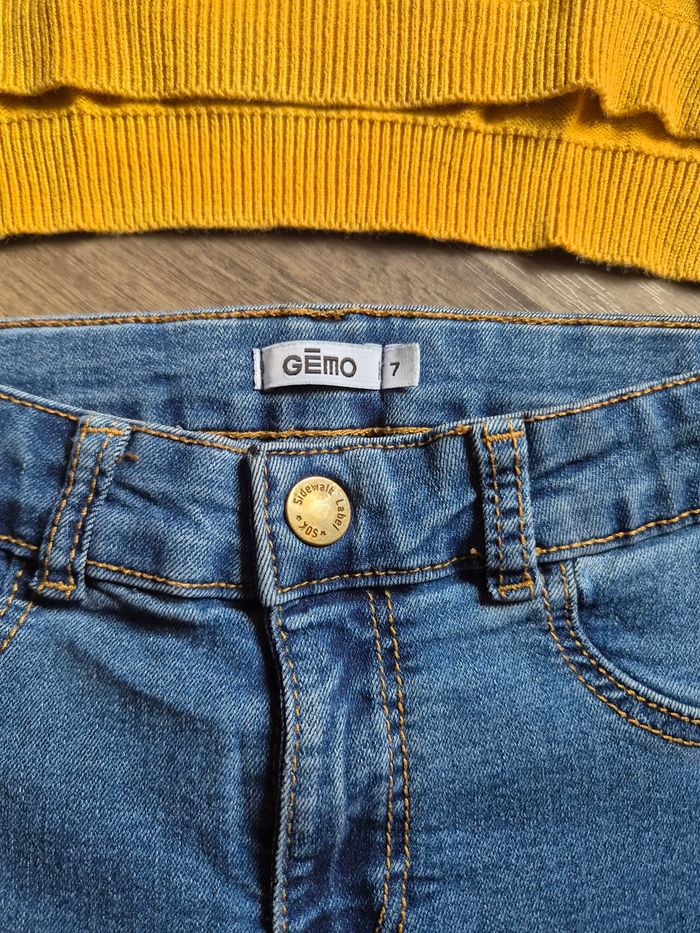Lot de 2 pantalons et 2 pulls fille. Taille 6/7 ans. Kiabi, Gémo... TBE - photo numéro 8