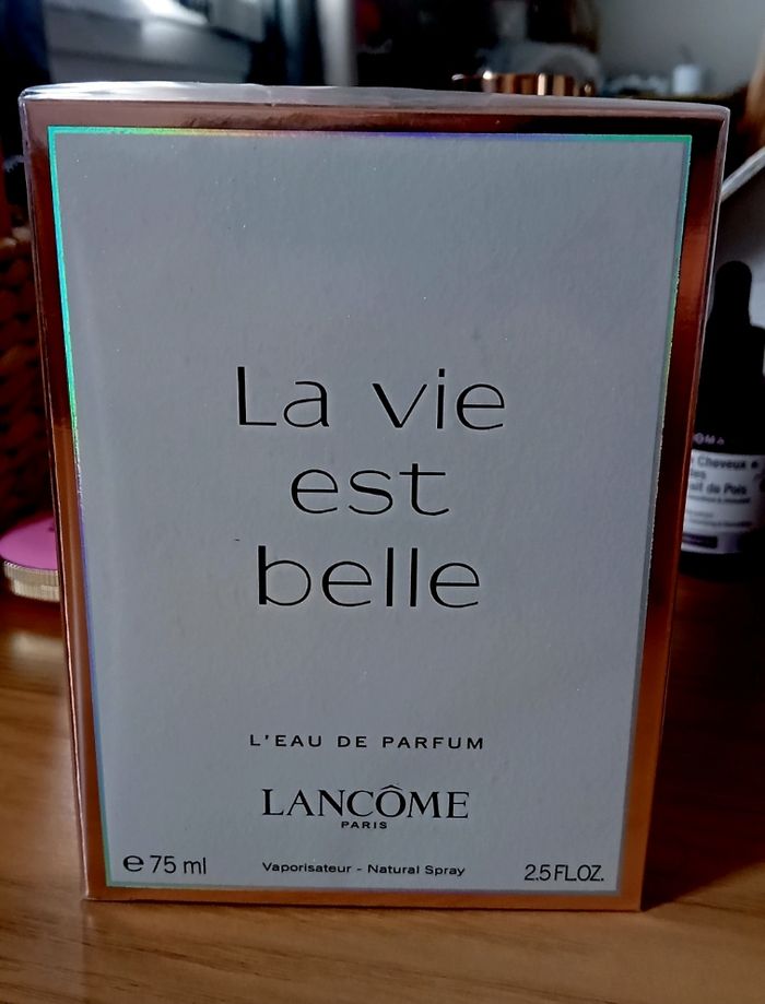 Parfum la vie est belle