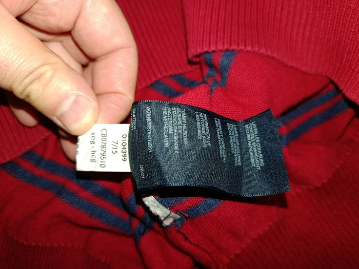 Pull col V tommy Hilfiger Taille M - photo numéro 5