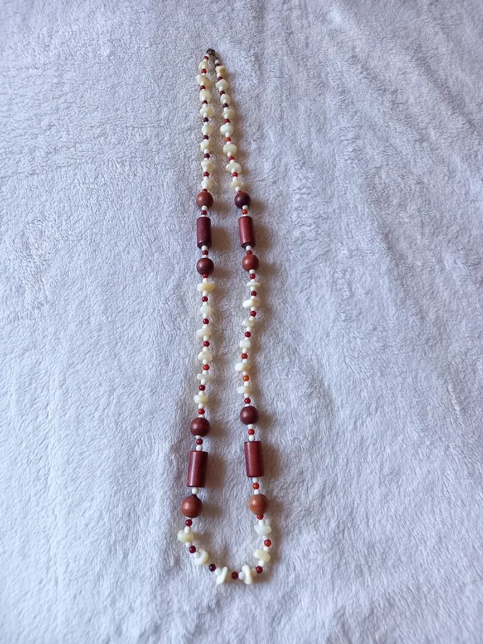 Collier fantaisie avec perles en bois - photo numéro 5