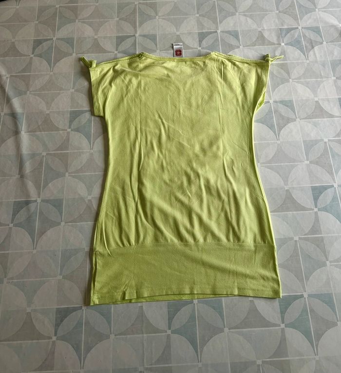 T shirt fille - 12 ans - C&A - en très bon état - photo numéro 2