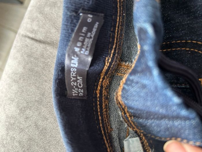 Lot 3 jeans slim elastic  1an 1/2 - 2 ans - photo numéro 2