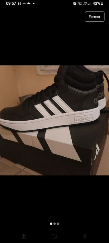 Pointure 33 jamais porté Adidas