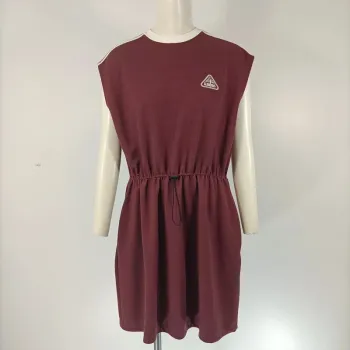 Robe sportswear bordeaux Fit Boutique style rétro taille S neuve A006