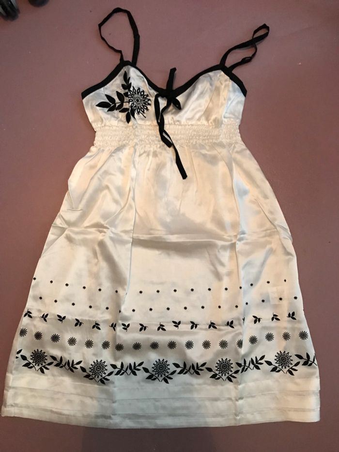 Nuisette ETAM. 36 neuve