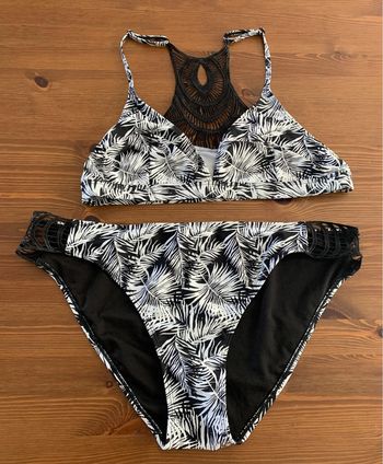 Magnifique maillot de bain 2 pièces blanche porte