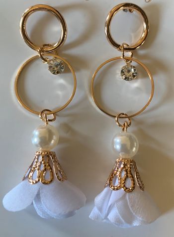 Lot de 2 boucles d’oreille (bijoux fantaisie)