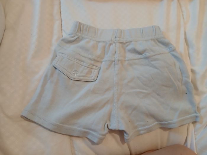 Lot pantalon/short - photo numéro 3