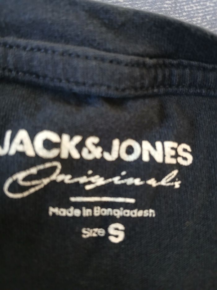 Tee-shirt "Jack&Jones "taille S. - photo numéro 3